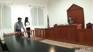Angelica Heart két pélót kap a bíróságon