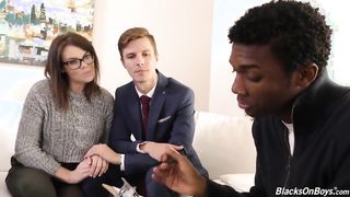 Csoki srácok döngetik a férjem