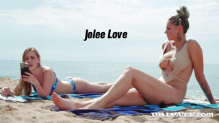 Jolee Loveot a strandon szedik fel egy pici popsiba baszásra