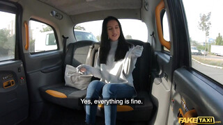 Fake Taxi - Alyssa Bounty análba baszva