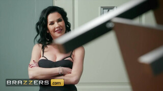 Brazzers - Veronica Avluv hátsója megkúrva