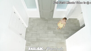 Anal4K - Bella Rose popsiba kefélve
