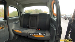 Fake Taxi - Tini spiné és a hatalmas taxis pöcs
