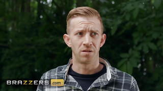 Brazzers - Alice Judge az erdőben szexel