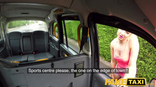 Fake Taxi - Lana Harding a taxissal szexel