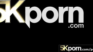 5KPorn - Naomi Nash kiborotvált picsája megtömve