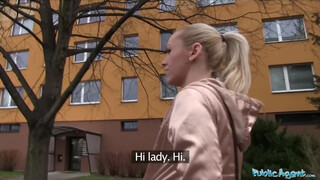Public Agent - Világos Szőke nő pénzért kúrel