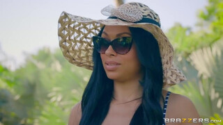 Bethany Benz a szexkedvelő kolumbiai milf - Brazzers