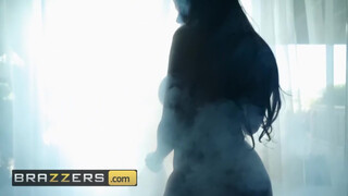 Brazzers - formás formás seggű csajszi a fürdőkádban