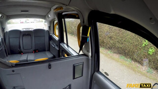 Fake Taxi - Ava Austen análba dugva