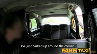 FakeTaxi - Skyler Mckay a taxissal dug