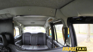 Fake Taxi - Jimena Lago dug a sofőrrel