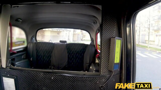 Fake Taxi - 19 éves tini hölgyemény kúrni akart