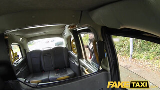 Fake Taxi - Skót csöcsös spiné kinyalva