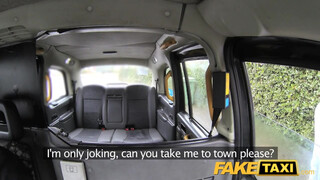 Fake Taxi - Titkárnő milf bekúrva