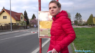Public Agent - Amatőr kiscsaj pénzért megkúrva