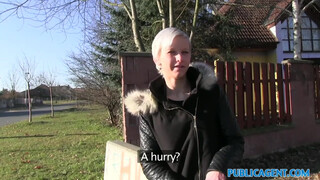 Public Agent - cseh nőci kopasz pinácskája
