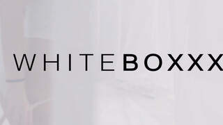 WhiteBoxxx - Vanessa Decker és a csaja nyalakodnak
