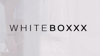 WhiteBoxxx - Az legelső hármas sex élményem