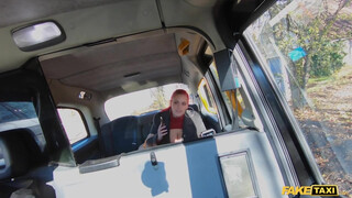 Fake Taxi - Óriás didkós latin amerikai hölgyemény