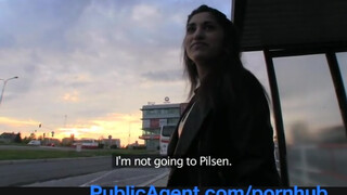 PublicAgent - szexy ázsiai nőci felszedve a buszmegállóban