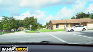 BANGBROS - latin amerikai picsa lógós méretes csöcsei