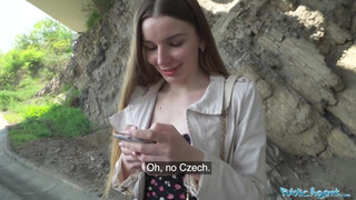 Public Agent - Arina Shy a félénk fiatal kiscsaj