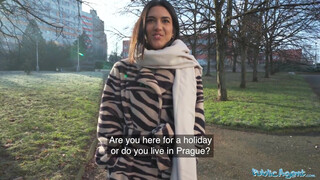 Public Agent - Lena Coxx kiborotvált picsája megdöngetve