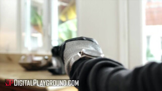 Digital Playground - Alina Lopez kinyalva és megdöngetve