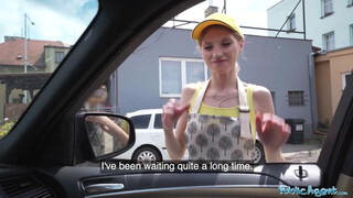 Public Agent - Molly Devon a bombázó vékony picsa