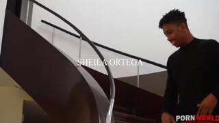 Sheila Ortega a dögös méretes tőgyes latina milf