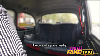 Female Fake Taxi - Nathaly Cherie a hatalmas tőgyes taxis spiné