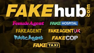 Public Agent - Fekete hajú kicsike didkós tini bige