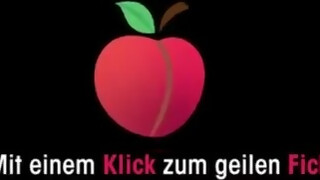 Amatőr tetovált hatalmas csöcsű tini kiscsaj