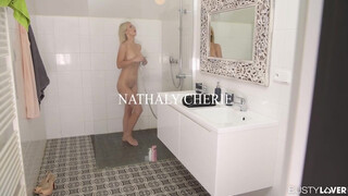 Nathaly Cherie puncija és ánusza is megdöngetve