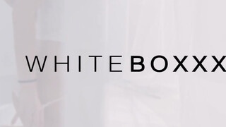 WHITEBOXXX - Liya Silver a fullos csöcsös bige