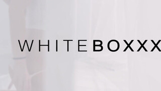 WHITEBOXXX - Chloe Lamour a méretes tőgyes milf