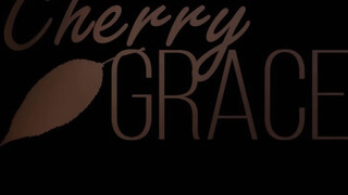Cherry Grace a bomba testű nőci