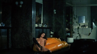 Prostitution Clandestine (1975) - Teljes retró xxx videó