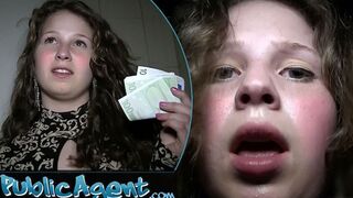 18 éves kiscsaj legelső beleélvezése