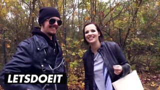 Méretes keblű barna hajú német picsa felvétel a méretes kombiban vad baszásra