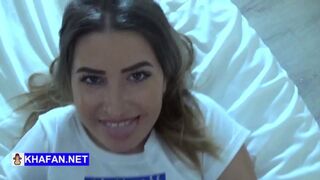 Dögös iráni spiné méretes seggét megbassza és leszopja a kamerán előtt