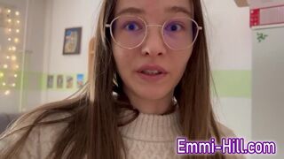 Tini egyetemista picsa extrém spriccelése tanárral