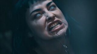 Izgató Kék Hajú Punk Nőci Átváltozása - Jewelz Blu a Parasited Csatornán Vadul Mag Numb-bal