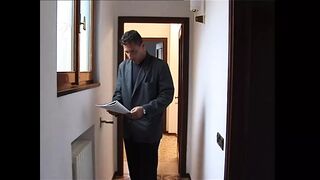 Pierre Dj családi szopást kap az öreg nőtől amatőr jelenetben